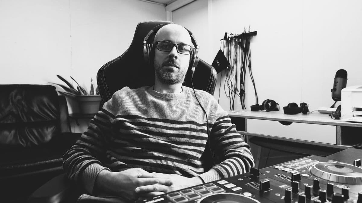 Richard Gillespie in his studio